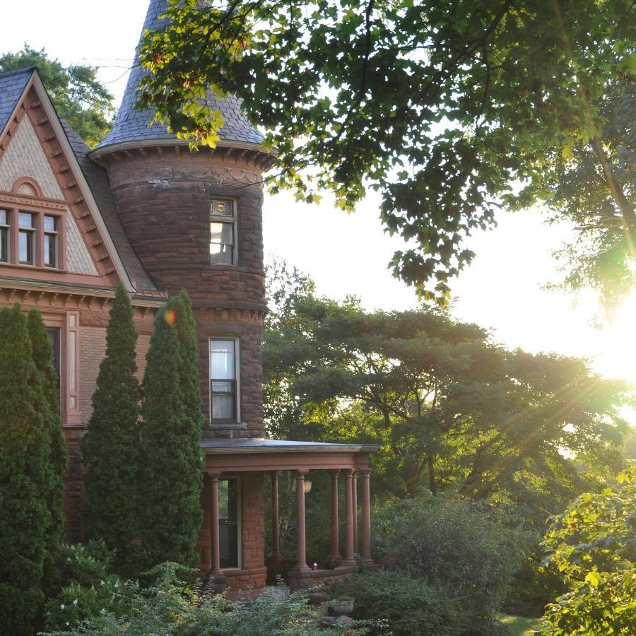 كالامازو Henderson Castle Inn المظهر الخارجي الصورة
