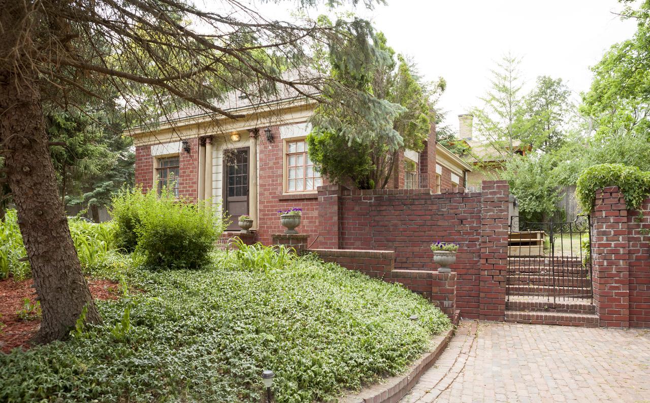 كالامازو Henderson Castle Inn المظهر الخارجي الصورة