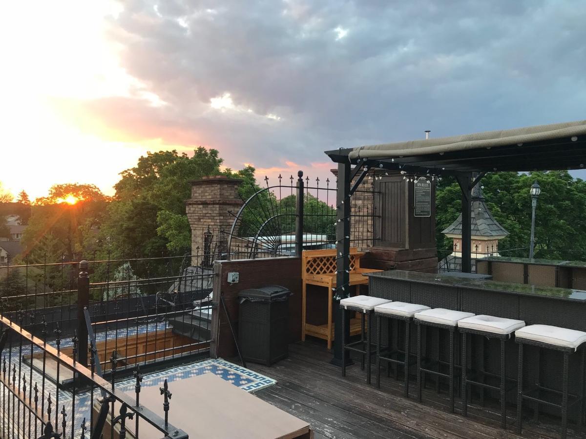 كالامازو Henderson Castle Inn المظهر الخارجي الصورة